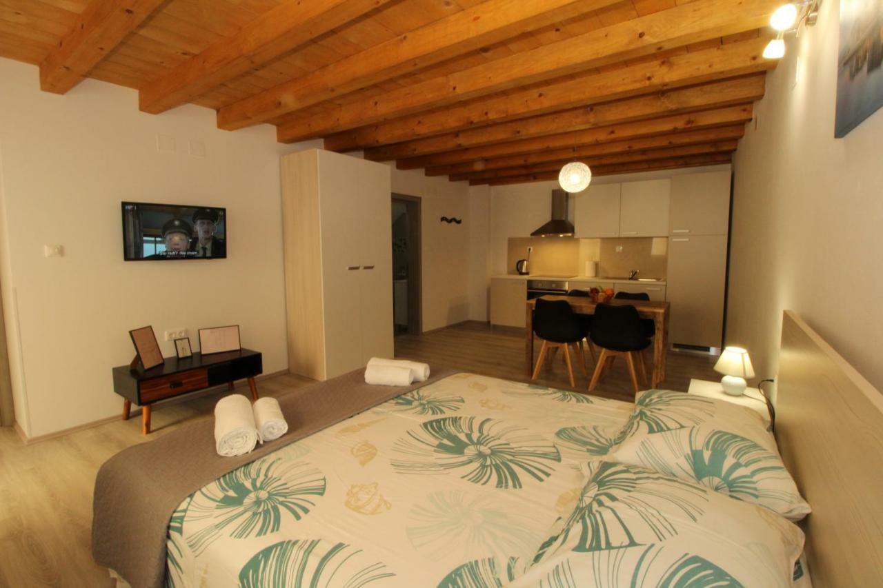 Apartments Bella Паг Экстерьер фото
