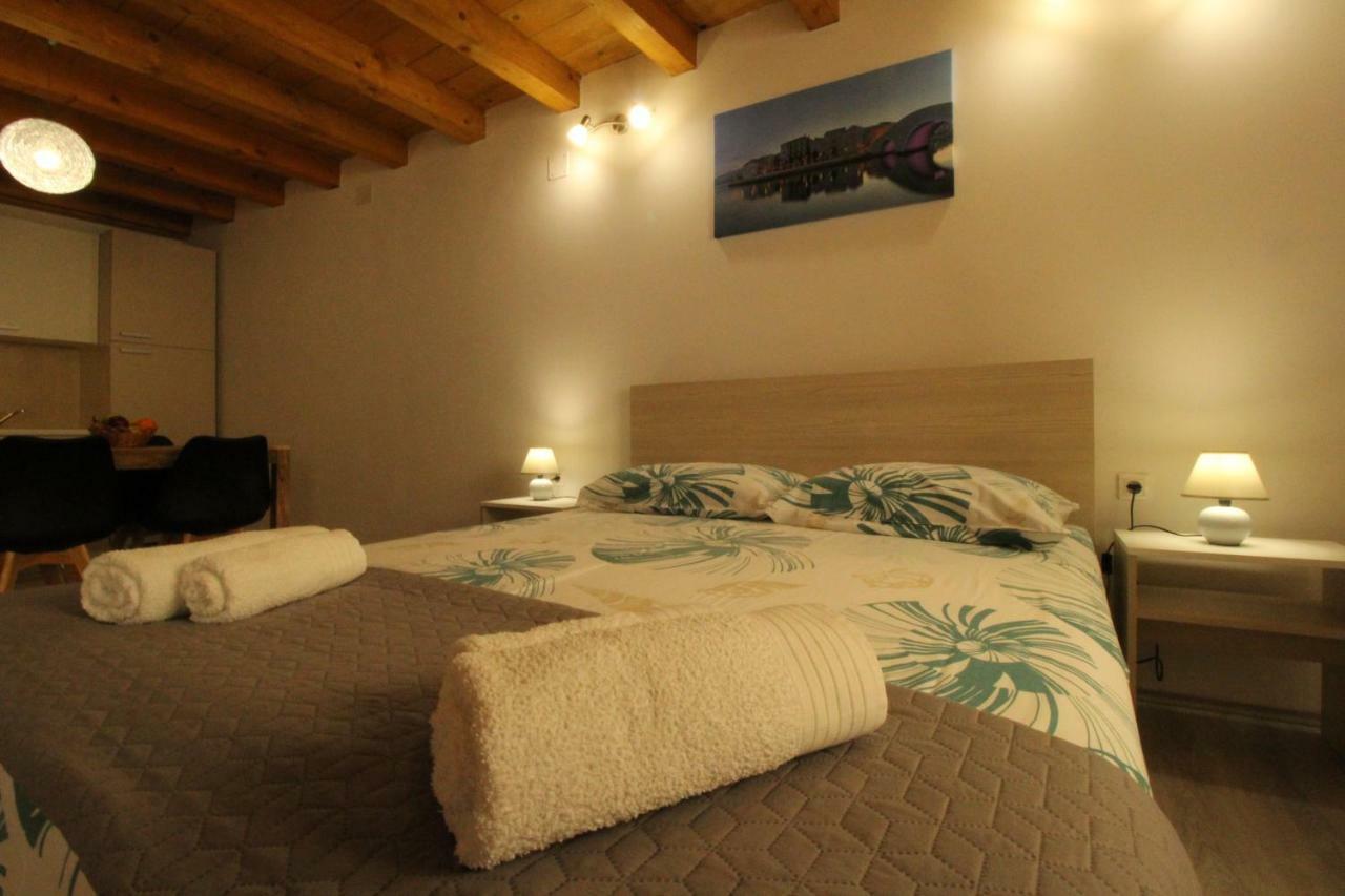 Apartments Bella Паг Экстерьер фото
